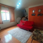 Casa à venda com 2 quartos, sendo 1 suíte, no condomínio Parque Central, Rio de Janeiro - RJ