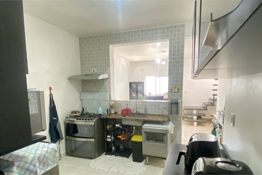 Sobrado à venda com 4 quartos, sendo 1 suíte, em Vila Medeiros, São Paulo, SP