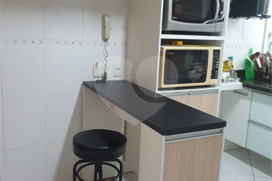 Casa à venda com 2 suítes no condomínio Residencial Maracujás, São Paulo - SP
