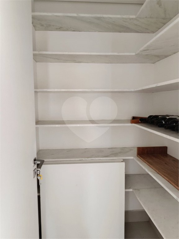 Apartamento à venda ou para alugar com 3 suítes em Pinheiros, São Paulo, SP
