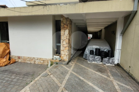 Casa à venda ou para alugar com 3 quartos, sendo 2 suítes, em Alto da Boa Vista, São Paulo, SP