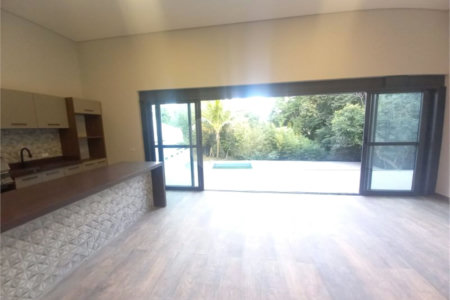 Casa à venda com 4 suítes no condomínio Estância Marambaia, Vinhedo - SP