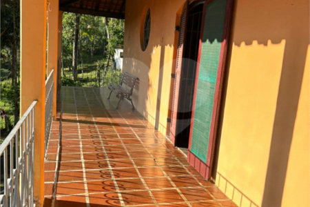 Sítio à venda com 5 quartos, sendo 1 suíte,  em Mirante do Arujá, Arujá, SP