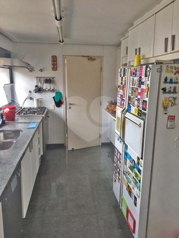 Apartamento para alugar com 4 quartos, sendo 3 suítes, em Jardim Londrina, São Paulo, SP