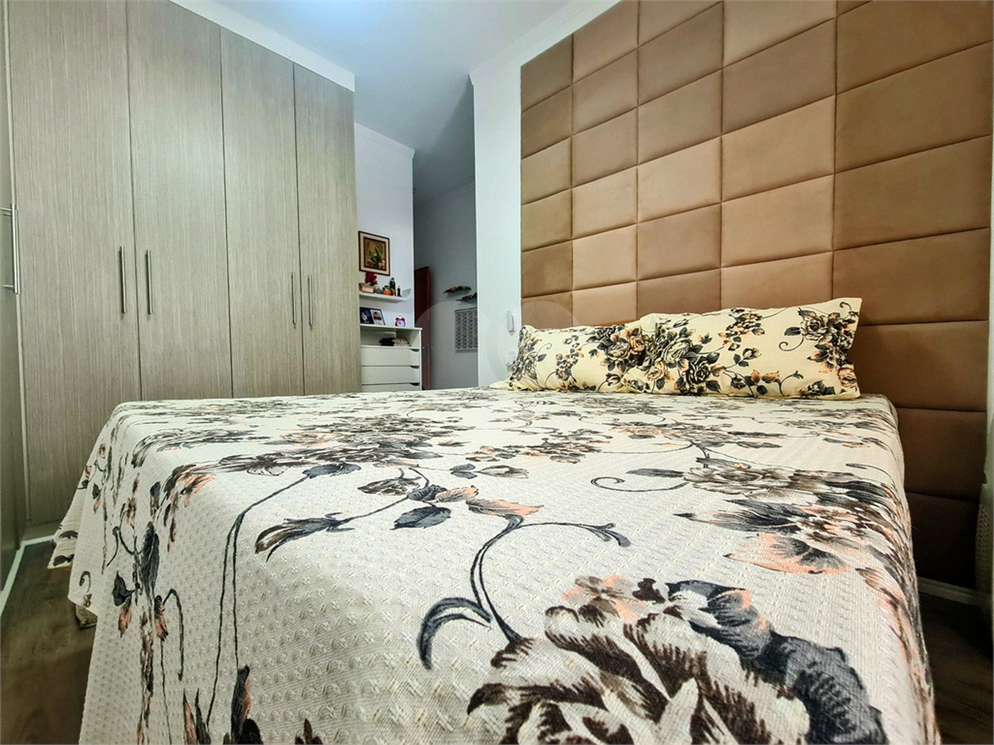 Casa à venda com 3 quartos, sendo 1 suíte, no condomínio Horto Florestal Iii, Sorocaba - SP