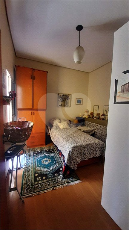 Casa Térrea à venda ou para alugar com 5 quartos, sendo 2 suítes,  em Jardim Prudência, São Paulo, SP