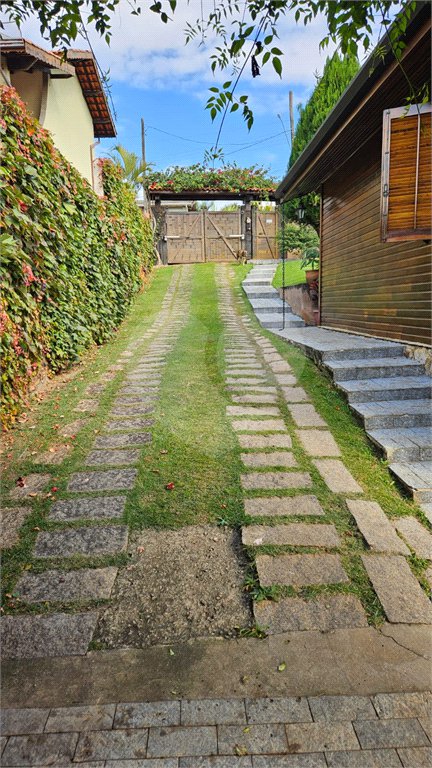 Casa Térrea à venda com 4 quartos, sendo 1 suíte, em Jardim Centenário, Atibaia, SP