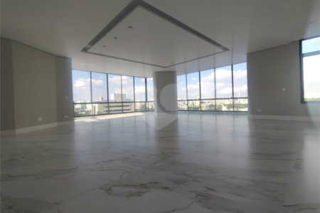 Cobertura à venda com 3 suítes em Vila Nova Conceição, São Paulo, SP