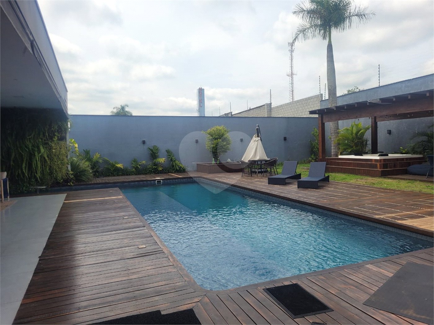 Casa à venda com 4 suítes no condomínio Residencial Saint Patrick, Sorocaba - SP