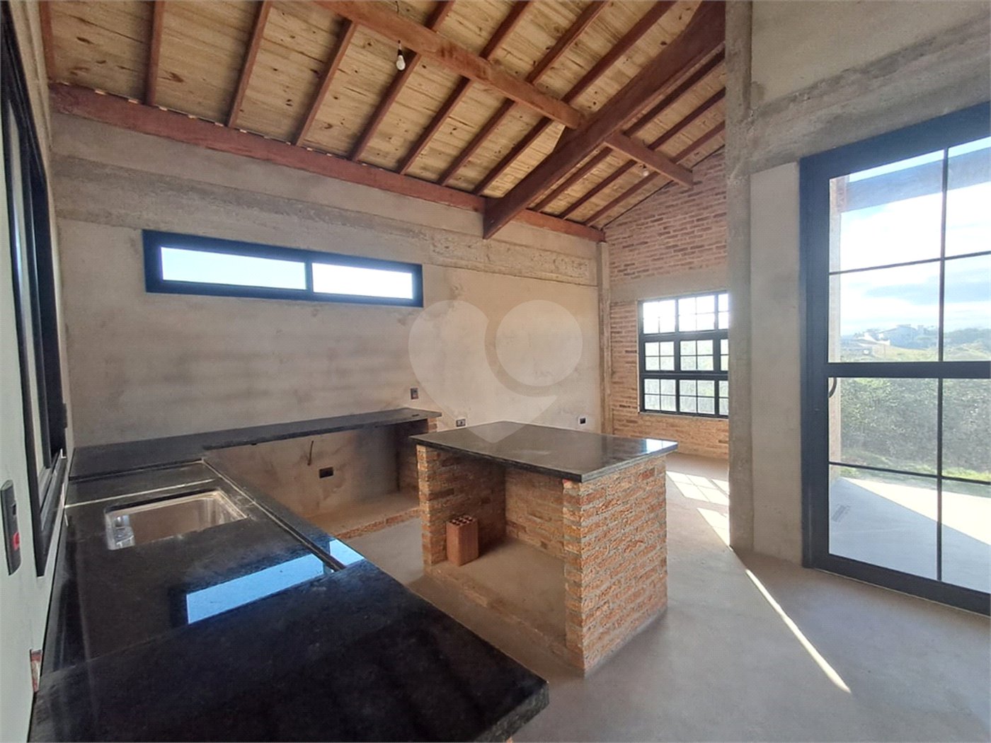 Casa à venda com 3 suítes no condomínio Village Porto Feliz, Porto Feliz - SP