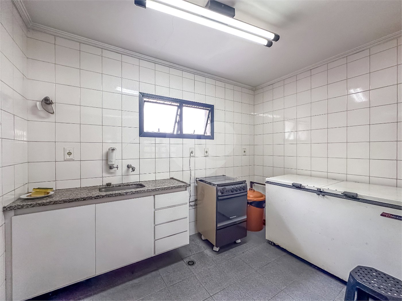 Apartamento à venda com 3 quartos, sendo 1 suíte,  em Vila Clementino, São Paulo, SP
