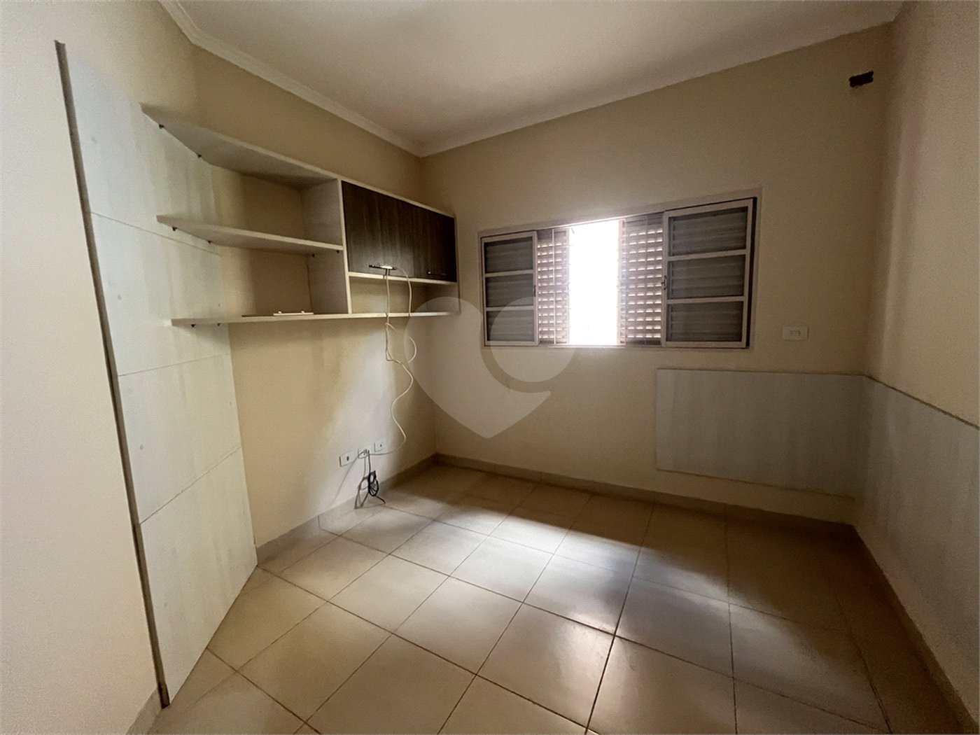 Casa à venda com 3 quartos, sendo 1 suíte,  em Jardim Primaveril, Três Lagoas, MS