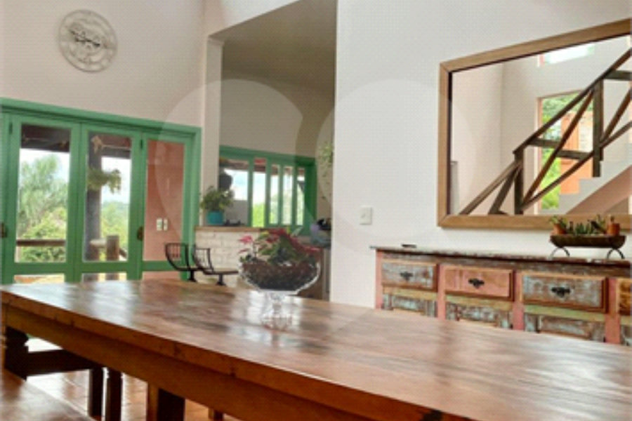 Casa à venda com 3 suítes no condomínio Chacarás Bela Vista, Mairiporã - SP