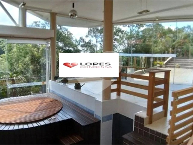 Casa à venda ou para alugar com 4 suítes no condomínio Parque Imperial da Cantareira, Mairiporã - SP
