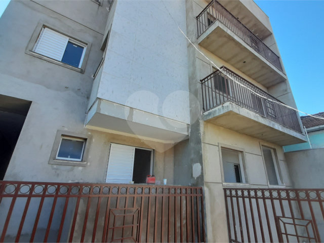 Casa à venda com 2 quartos no condomínio Residencial Luta, São Paulo - SP