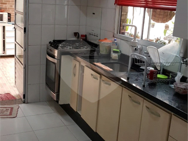 Casa de Vila à venda com 3 quartos, sendo 1 suíte,  em Jardim Aricanduva, São Paulo, SP