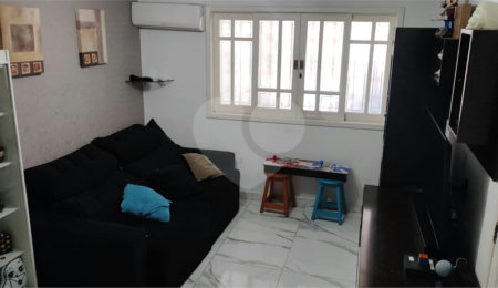 Casa à venda com 3 quartos, sendo 1 suíte,  em Chácara das Flores, Mogi das Cruzes, SP