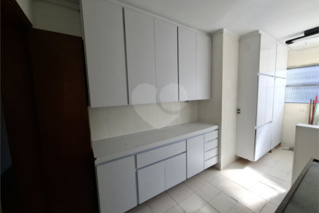 Apartamento à venda com 3 quartos, sendo 1 suíte, em Jardim Marajoara, São Paulo, SP