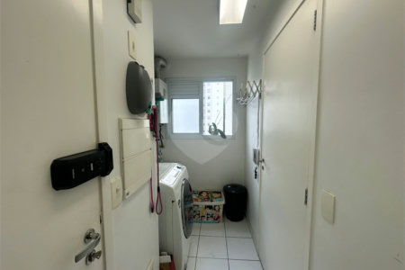 Apartamento à venda com 2 suítes em Vila Andrade, São Paulo, SP