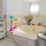 Apartamento para alugar com 5 quartos, sendo 3 suítes, em Alto de Pinheiros, São Paulo, SP