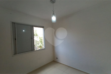 Apartamento à venda com 3 quartos em Jardim Londrina, São Paulo, SP