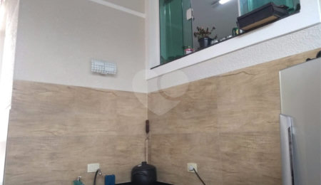 Casa à venda com 3 quartos, sendo 1 suíte,  no condomínio Casa de Rua, São Paulo - SP