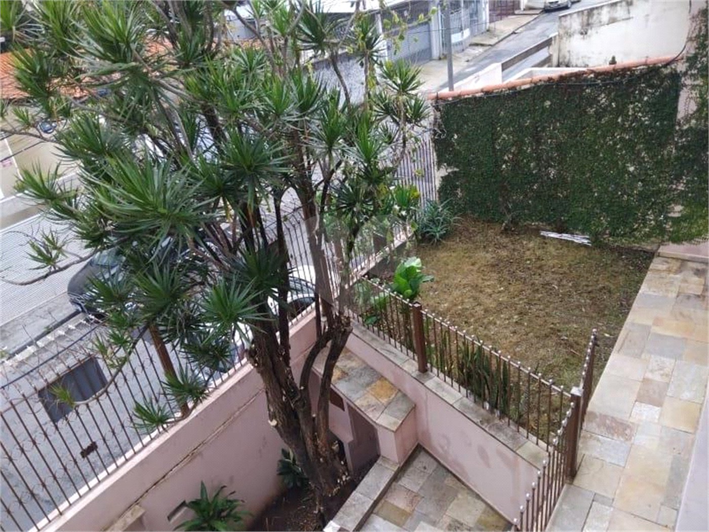 Sobrado à venda com 3 quartos, sendo 1 suíte,  em Jardim Pinheiros, São Paulo, SP