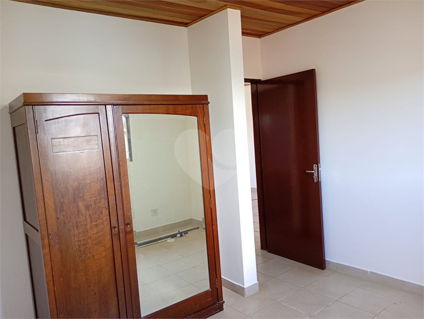Casa Térrea à venda com 3 quartos em Guaxinduva, Atibaia, SP