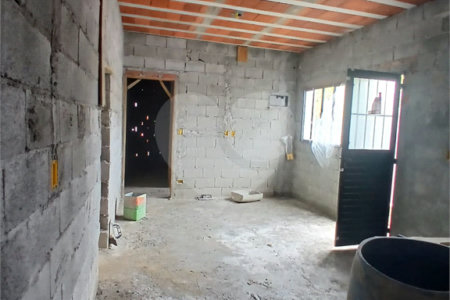 Casa à venda com 2 suítes em Jardim São Felipe, Atibaia, SP