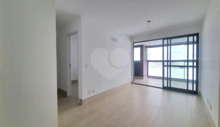 Apartamento à venda com 2 quartos, sendo 1 suíte,  em Tijuca, Rio de Janeiro, RJ