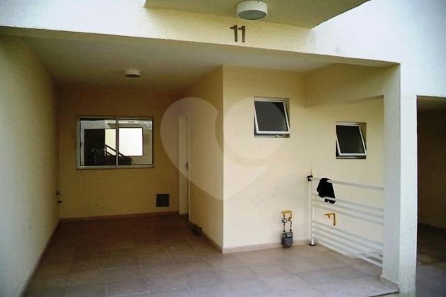 Casa à venda com 2 suítes no condomínio Villagio da Serra, São Paulo - SP