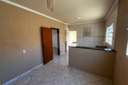 Casa à venda com 3 quartos, sendo 1 suíte, em Jardim Fogaça, Itapetininga, SP