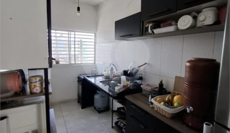 Casa à venda com 6 quartos, sendo 1 suíte,  em Vila Vitória, Mogi das Cruzes, SP