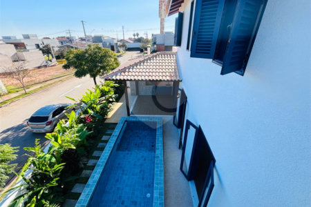 Casa à venda com 4 quartos, sendo 3 suítes, no condomínio Residencial Chácara Ondina, Sorocaba - SP