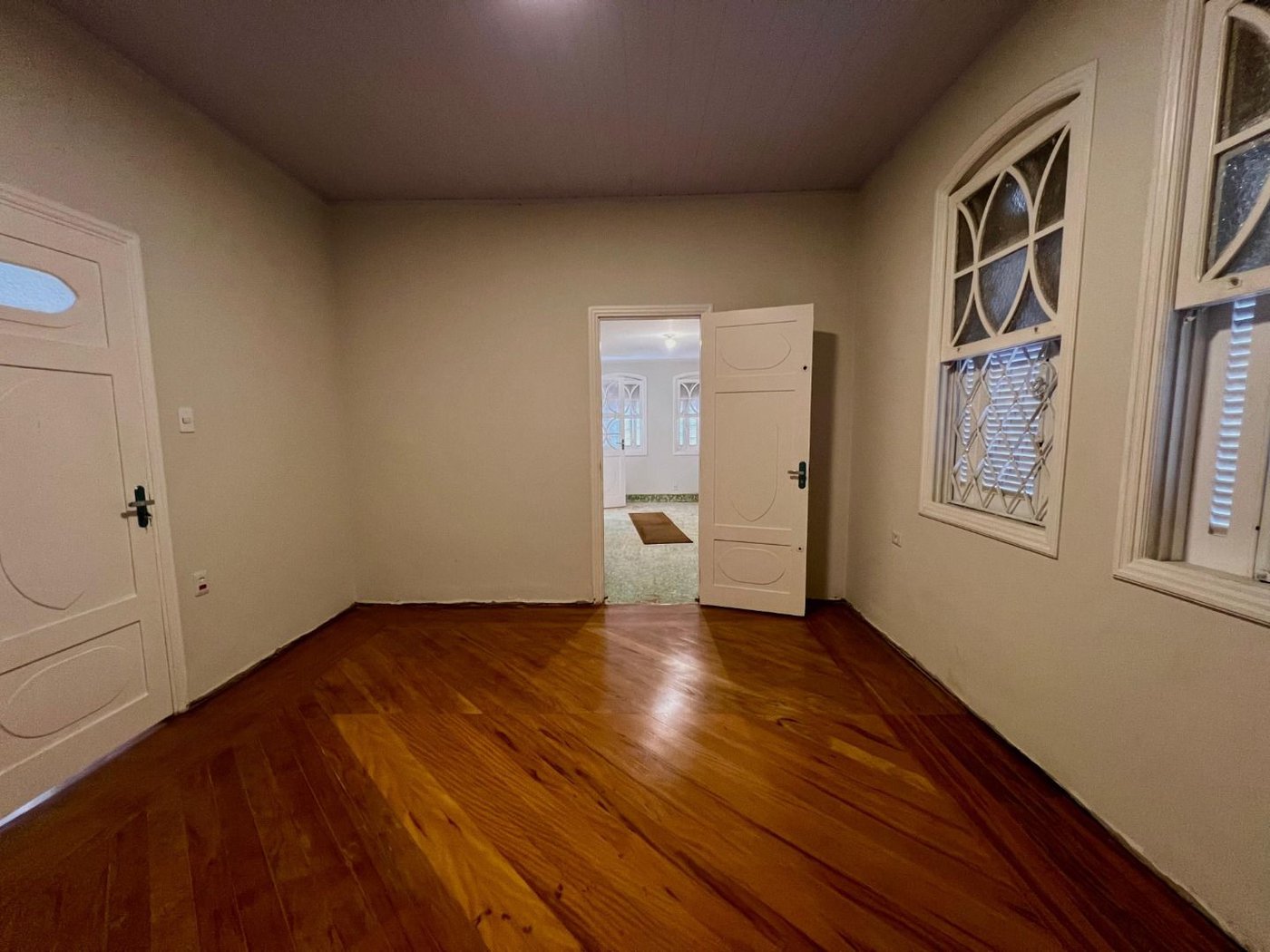 Casa com 3 dormitórios para alugar, 284 m² por R$ 21.162,89 - Gonzaga - Santos/SP