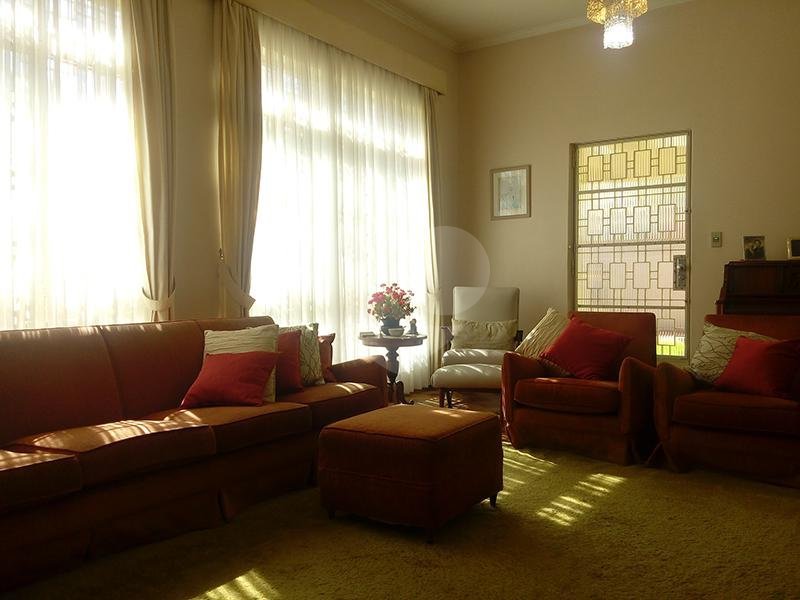Casa à venda com 5 quartos, sendo 2 suítes, em Santana, São Paulo, SP