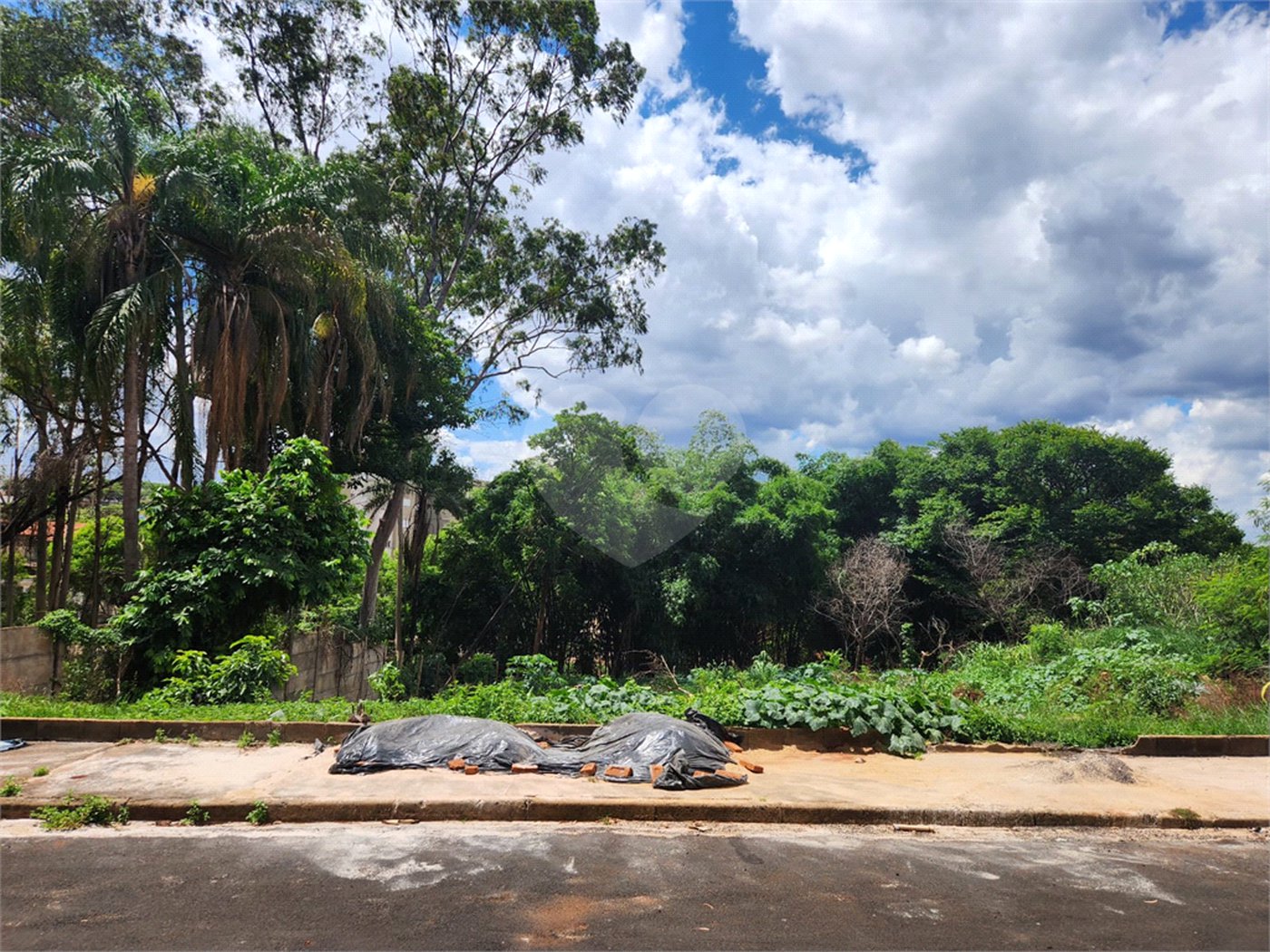Terreno à venda em Jardim do Carmo, Araraquara, SP