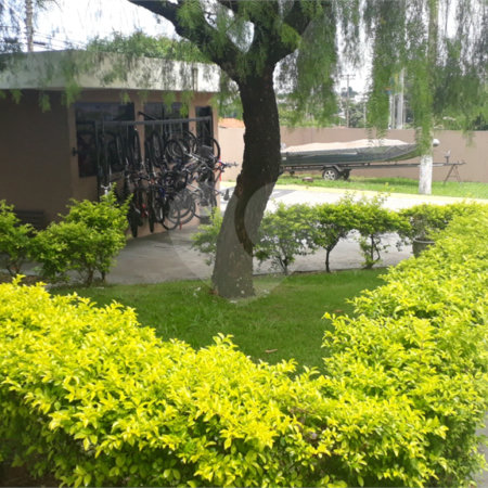 Apartamento á venda, com 03 Dormitórios, em São Carlos.