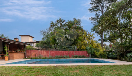 Casa Térrea à venda com 3 quartos, sendo 1 suíte, em Alto da Boa Vista, São Paulo, SP