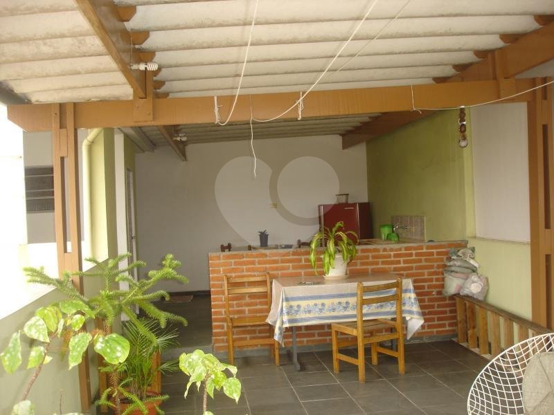 Sobrado à venda com 4 quartos em Parque Edu Chaves, São Paulo, SP