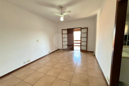 Casa à venda com 3 quartos, sendo 1 suíte, em Capela, Vinhedo, SP