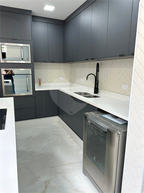 Casa à venda com 3 quartos, sendo 1 suíte, no condomínio Residencial Morada do Horto, São Paulo - SP