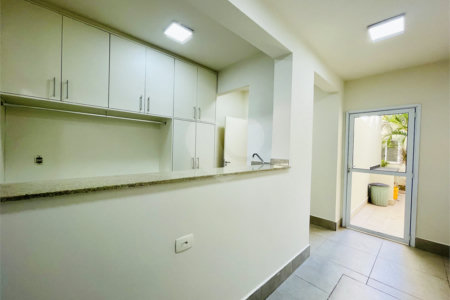 Casa à venda com 3 suítes em Independência, São Bernardo do Campo, SP