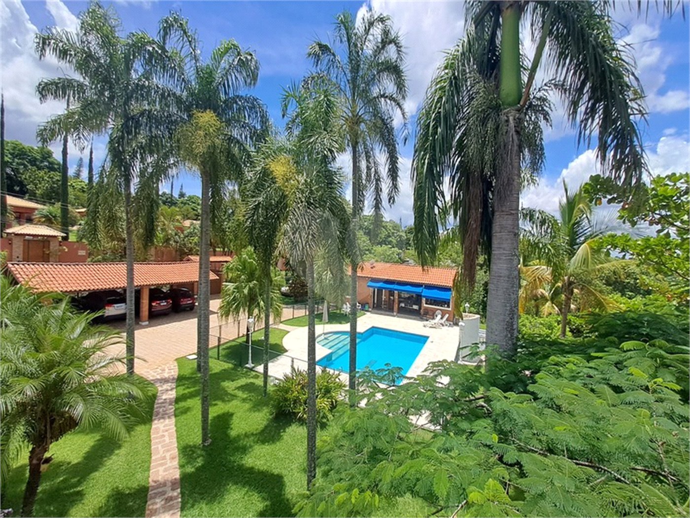 Casa à venda com 3 quartos, sendo 1 suíte, no condomínio Residencial Vale das Laranjeiras, Indaiatuba - SP