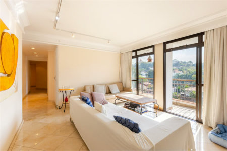 Apartamento à venda com 4 quartos, sendo 3 suítes,  em Real Parque, São Paulo, SP