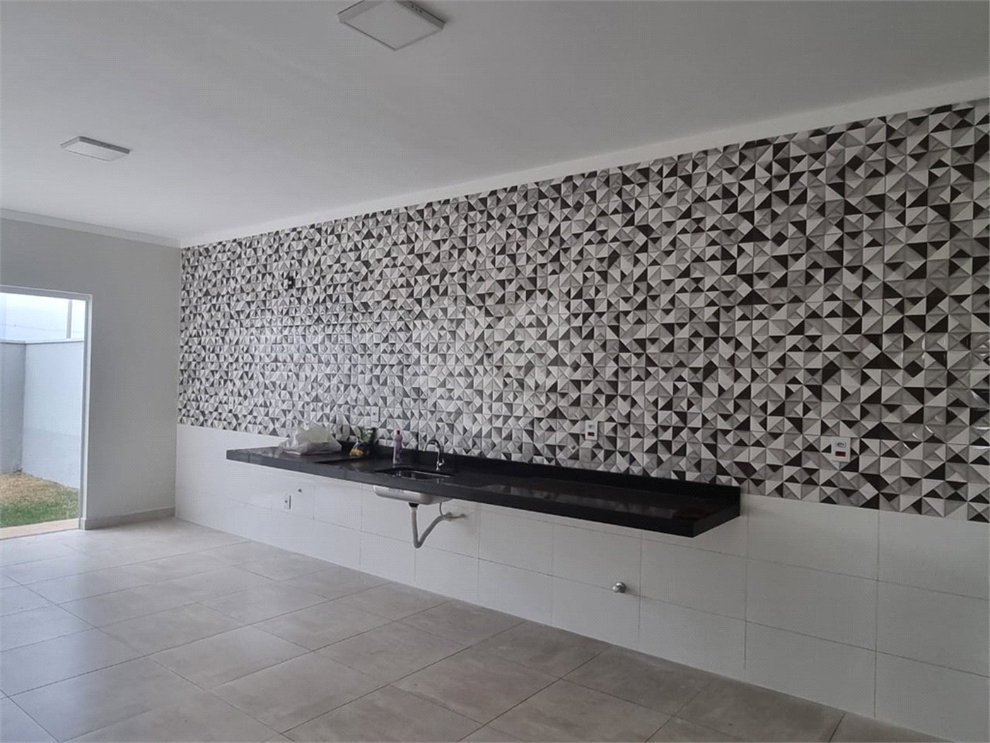 Casa à venda com 3 quartos, sendo 1 suíte, em Campos Ville, Araraquara, SP