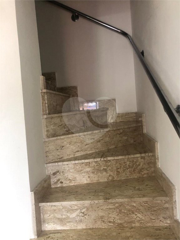 Casa à venda com 3 quartos, sendo 1 suíte, no condomínio Residencial Sabará, São Paulo - SP