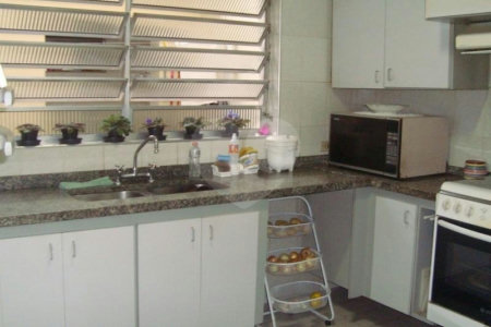 Casa à venda com 3 quartos, sendo 1 suíte,  em Jardim Aeroporto, São Paulo, SP