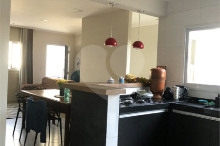 Sobrado à venda com 6 quartos em Vila Santo Estéfano, São Paulo, SP