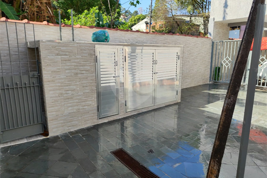 Sobrado à venda com 3 quartos, sendo 1 suíte,  em Parque Naçoes Unidas, São Paulo, SP